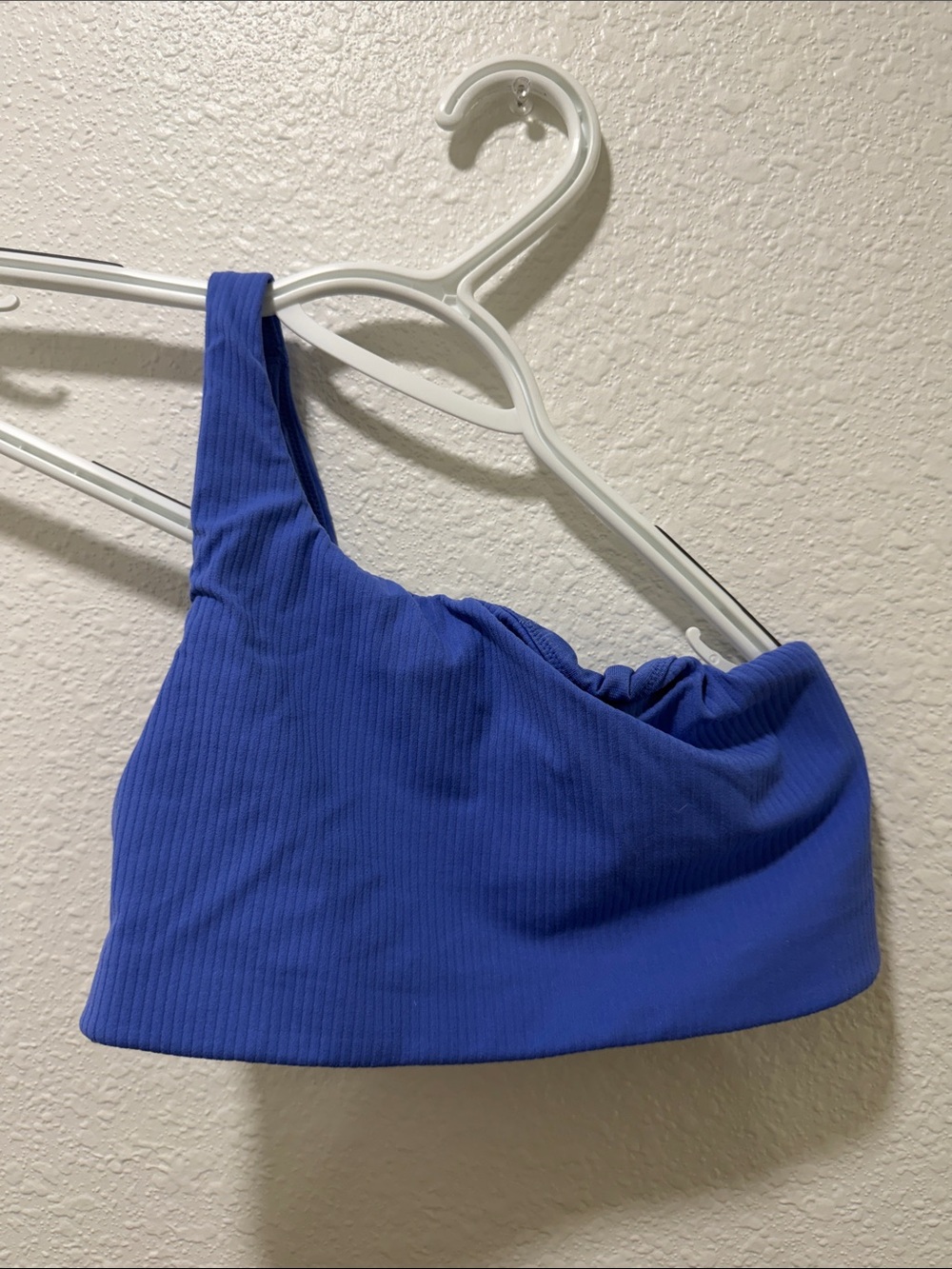 lululemon athletica One-Shoulder Ribbed Sports Bra - Blue